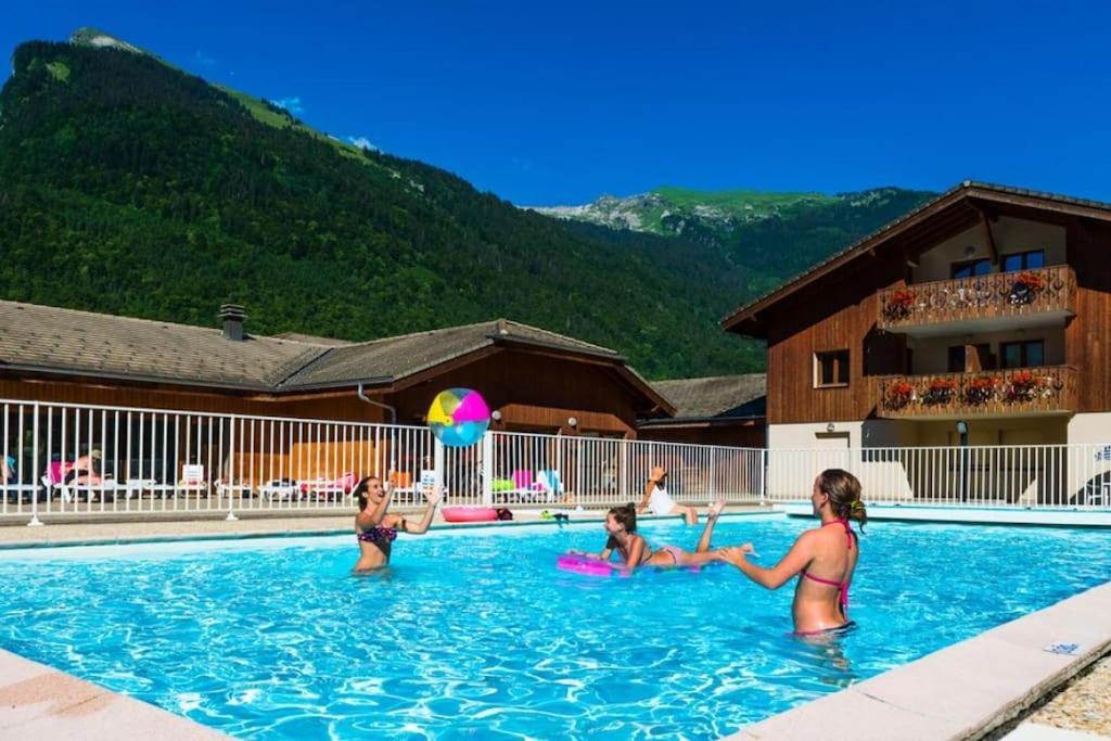 Cosy: Retreat With Indoor & Outdoor Pools Samoens